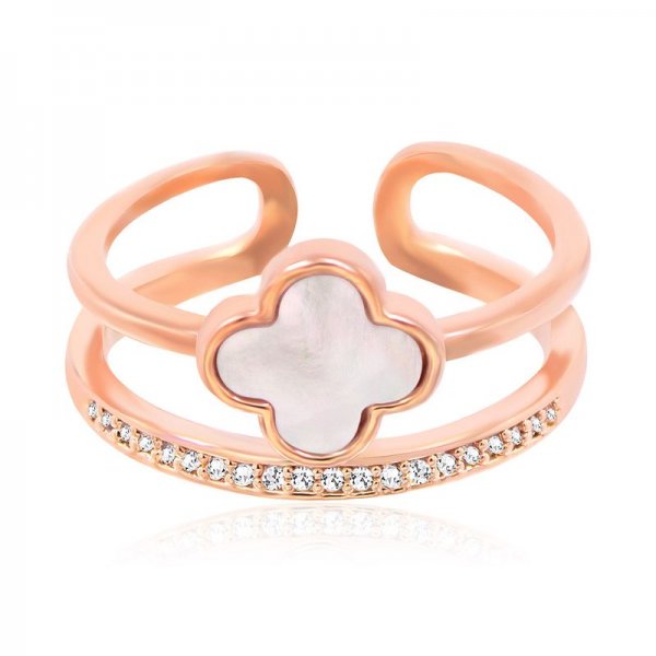 Leaf Clover MOP Shell  Ring